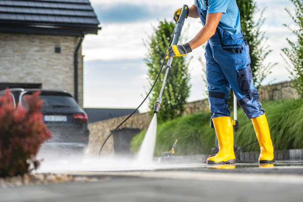 Why Choose Our Certified Pressure Washing Experts for Your Project Needs in Broadview Heights, OH?